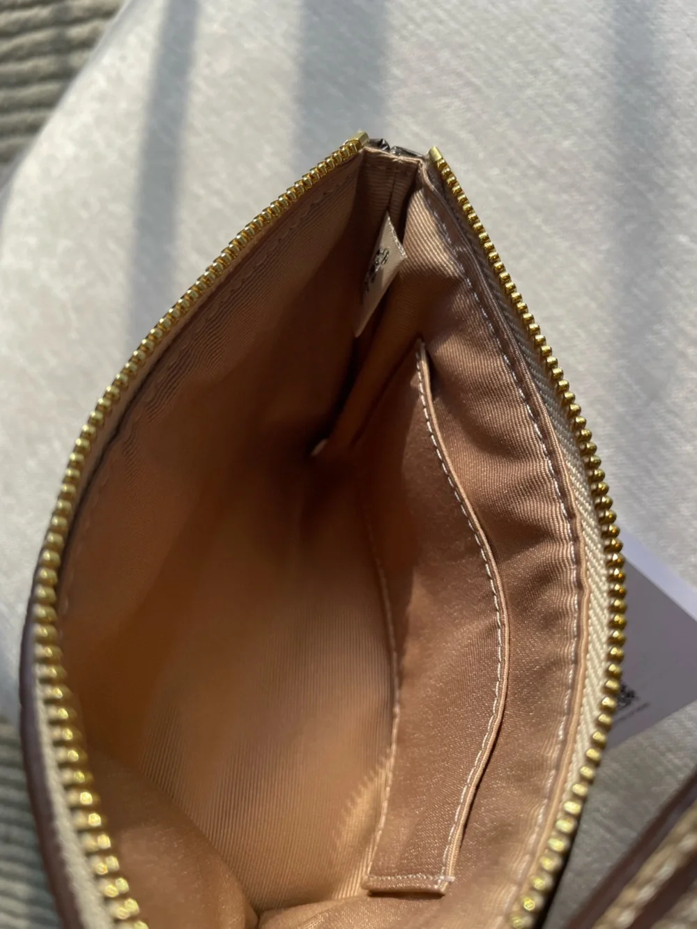 NEW Coach Corner Zip Wristlet Embossed Signature Leather Oat Light Beige